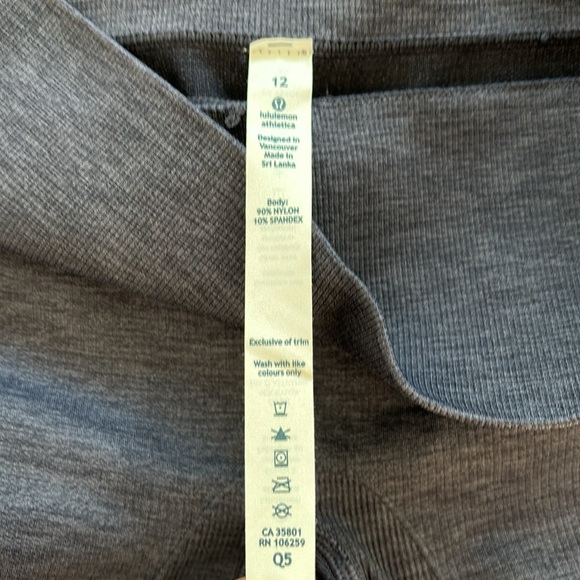 Lululemon In the Flow Cropped Leggings NWOT - Picture 5 of 5